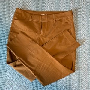 Old Navy Pixie Ankle Pants Size 8